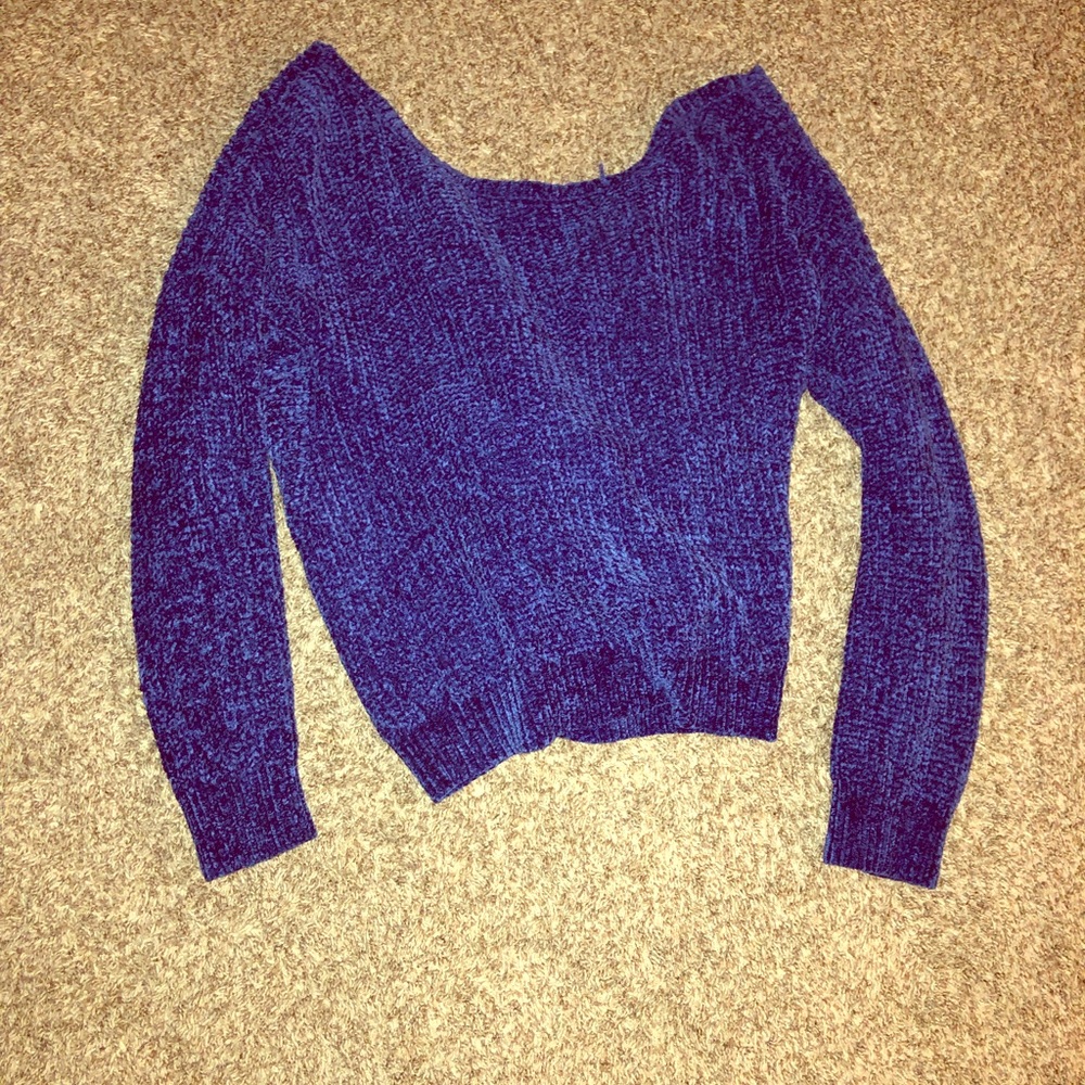 Crossed back sweater top
